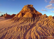 世界遺産・ウィンドラ湖群地域のムンゴ国立公園